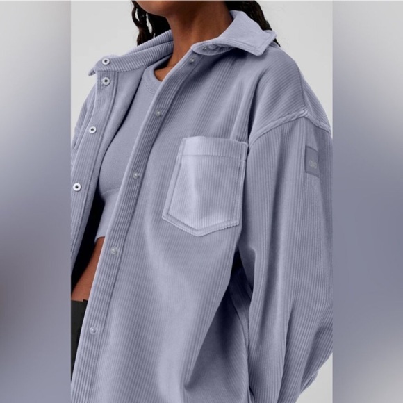 NEW Alo Yoga Ribbed Velour Mountain Side Shacket in Fog Blue Gray | size L - Picture 2 of 7